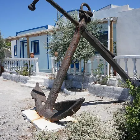 ザチャロ ルームス 3* ティラシア